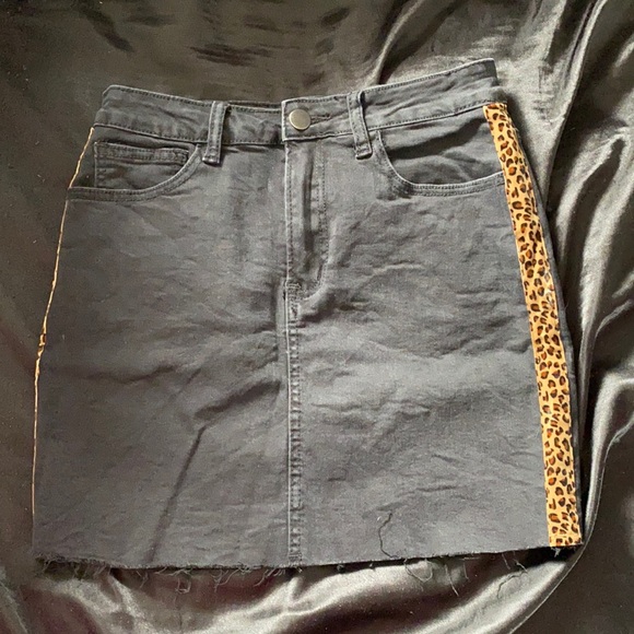 Black Denim Mini Skirt - Picture 1 of 2